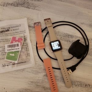 rose gold fitbit versa